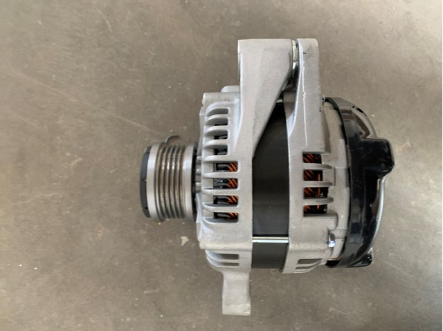 Авто генератор MQA1721 MAGNETI MARELLI
