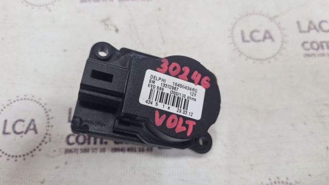 Привід системи автоматичного управління обігрівачем 13372987 GM