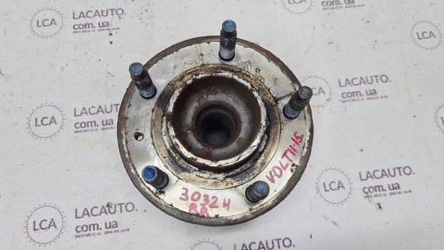 Маточина заднього колеса 13500574 GM