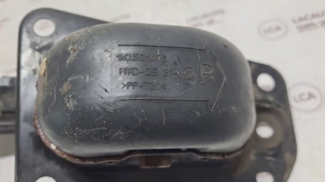 Важіль/тяга задньої підвіски подовжній нижній, правий 1K0505224K VAG