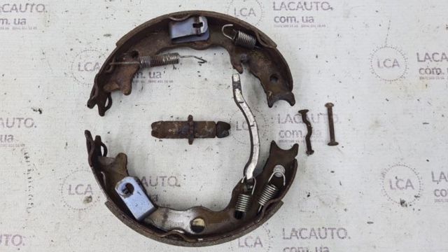 Гальмівні колодки ручника 26694FJ001 SUBARU