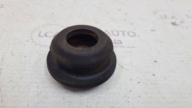 Кронштейн/подушка кріплення радіатора, нижній 45135FE000 SUBARU