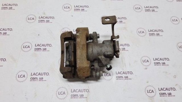 Задній гальмівний супорт лівий 4785012151 TOYOTA