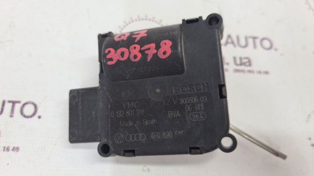 Мотор заслінки печі 4F0820511B VAG