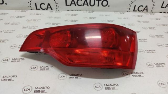 Задні ліхтарі 4L0945094 VAG