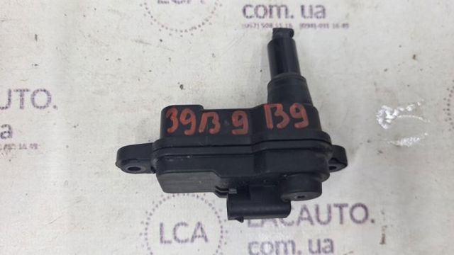 Мотор-привід відкриття лючка бака 510810773A VAG