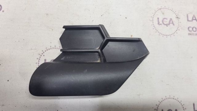 Заглушка бампера буксирувального гака, передні праві 5212778010 TOYOTA