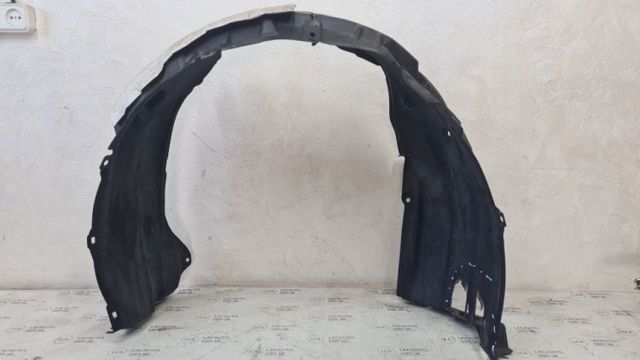 Подкрильнікі переднього крила, правий 5387547100 TOYOTA
