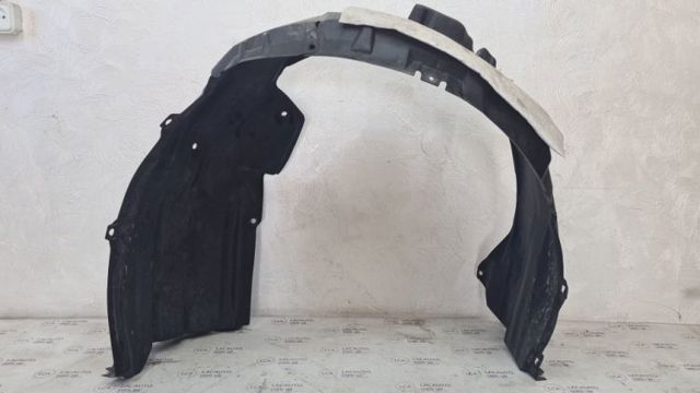 Підкрилок передній лівий 5387647150 TOYOTA
