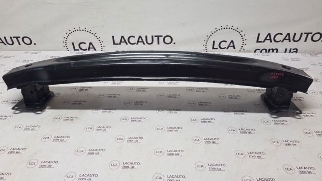 Буфер бампера заднього 561807305 VAG