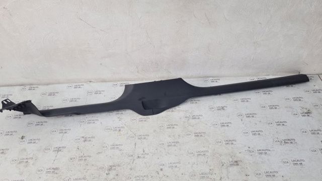 Накладка зовнішня (молдинг) порога, лівий 561853371C82V VAG