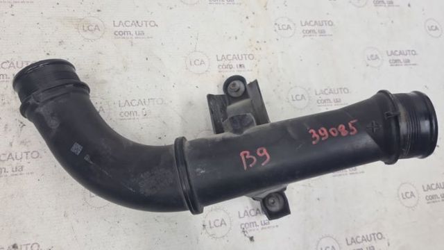Шланг/патрубок інтеркуллера 5C0145770 VAG