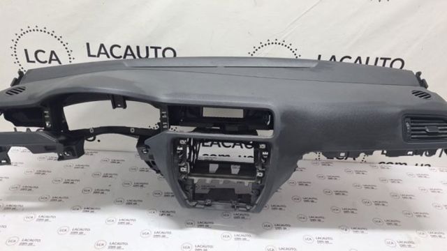 Торпеда приладова панель 5C7857001C82V VAG