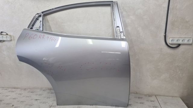Двері задні в зборі 6700347160 TOYOTA