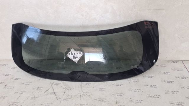 Вікно двері задка 681050E120 TOYOTA