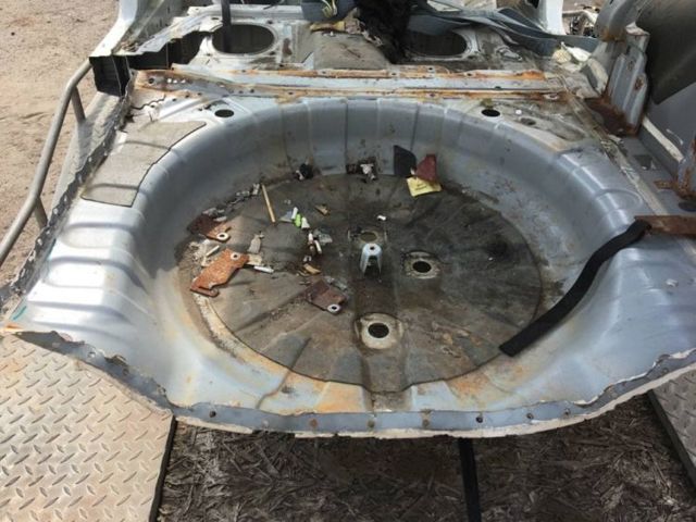 Днище багажника / ніша запасного колеса 745144BA0A NISSAN
