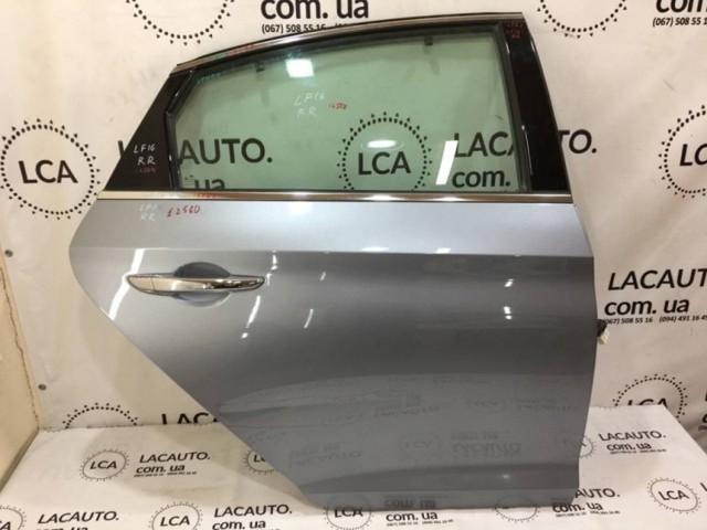 Двері пасажирські задні праві 77004C1000 HYUNDAI
