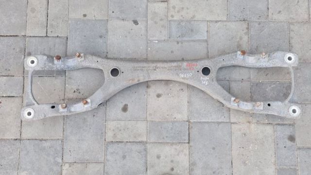 Балка задньої підвіски (підрамник) верхній 7L8512369 VAG