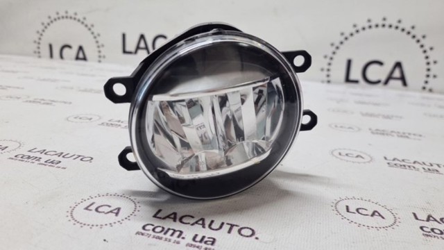 Туманка ліва 812200E030 TOYOTA