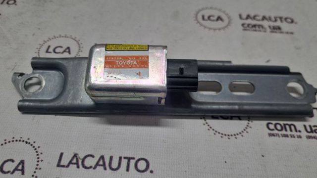 Датчик AIRBAG передній 8983048020 TOYOTA