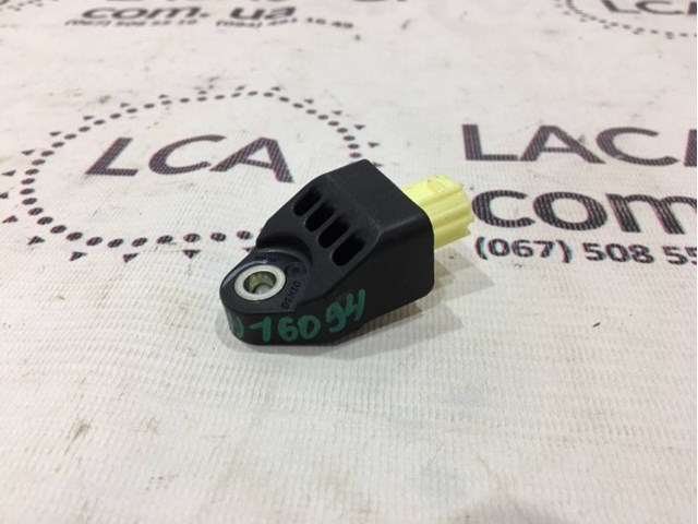 Датчик AIRBAG передній 8983133050 TOYOTA