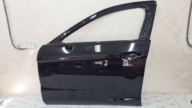 Водійські двері 971831021YGRV PORSCHE