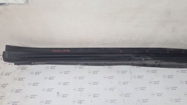Накладка зовнішня (молдинг) порога, правий 971854884OK1 PORSCHE
