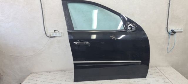 Пасажирські передні двері A1647200205 MERCEDES