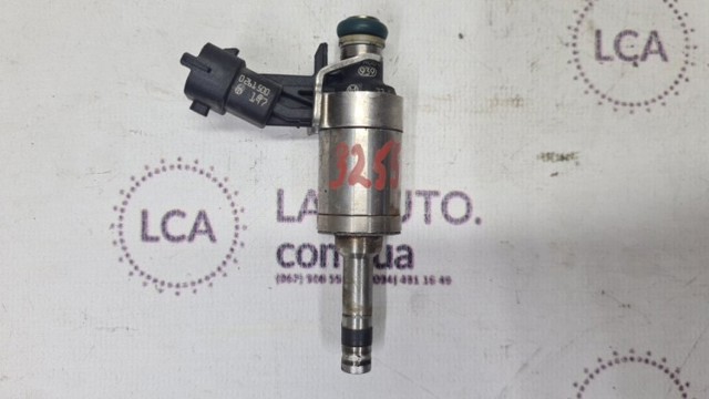 Форсунка вприску палива BB5Z9F593B FORD