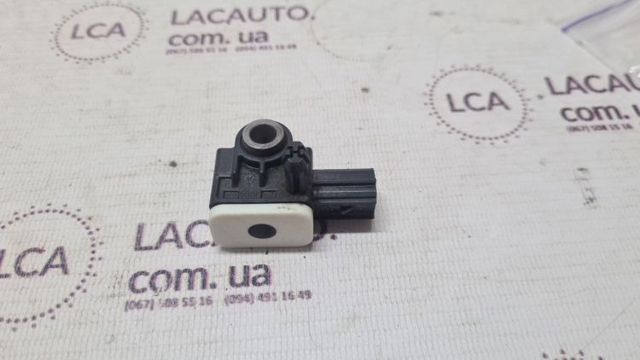 Датчик Ейрбег передній CM5T14B006AA FORD