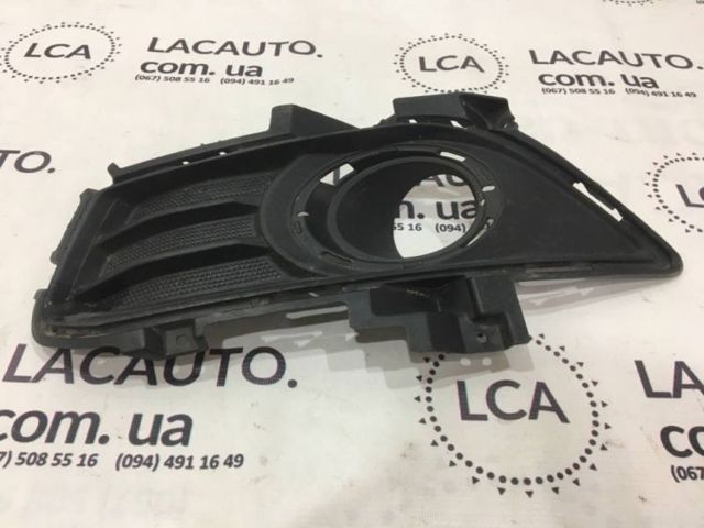 Заглушка ПТФ бампера переднього права DS7Z17B814BA FORD