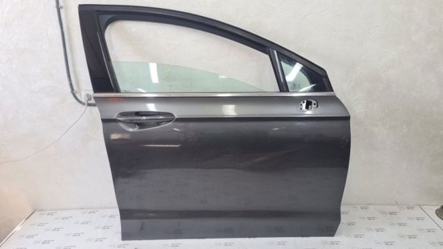 Дверка передня права DS7Z5420124A FORD