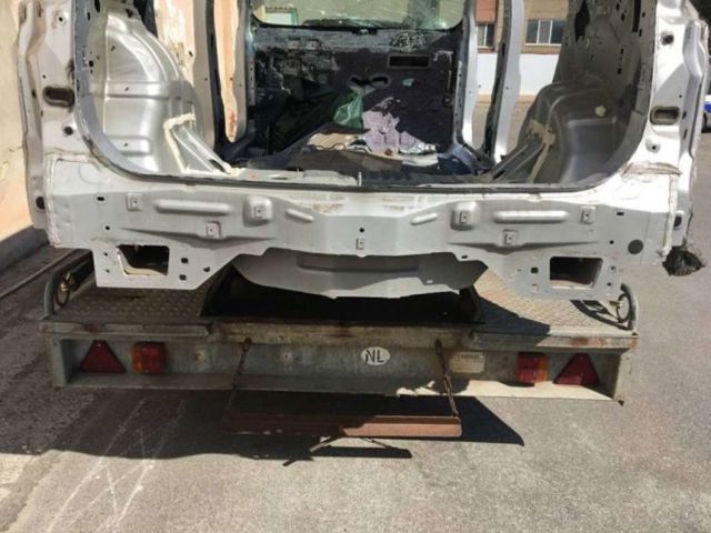 Панель задня, багажного відсіку FT4Z5840320B FORD
