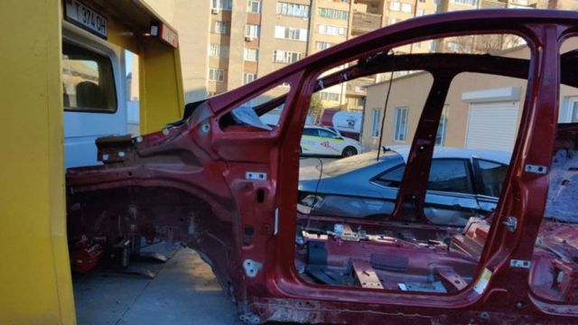 Лонжерон рами передній правий FV6Z16054A FORD
