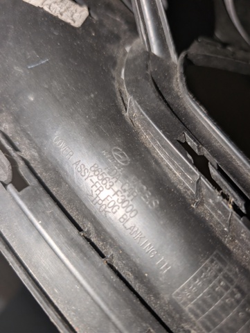 Решітка переднього бампера, ліва 86563F3000 HYUNDAI