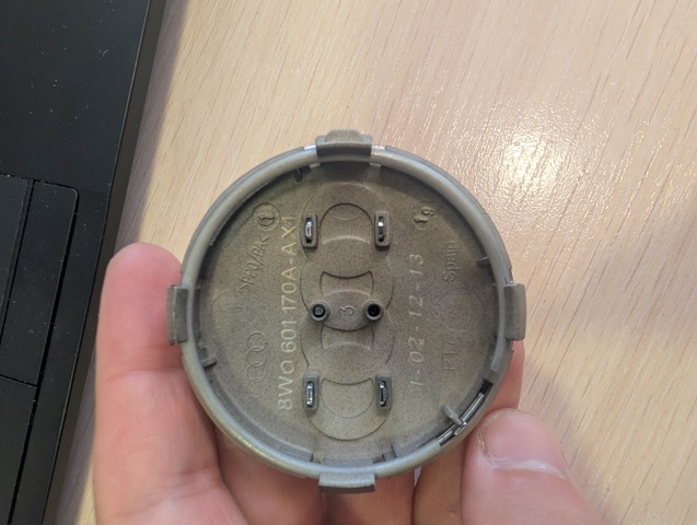 Ковпаки на колеса 8W0601170A VAG