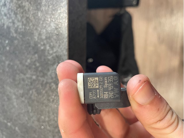 Датчик подушки безпеки 2H0959351 VAG