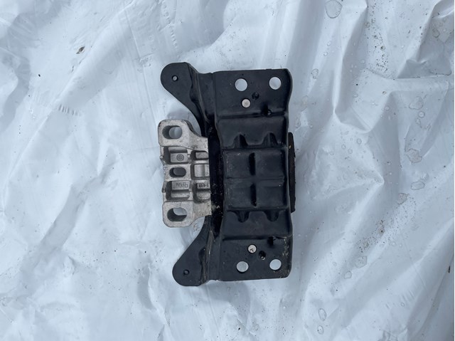 Підвіска КПП 5Q0199555R VAG