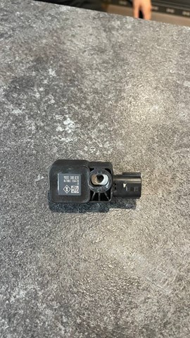 Датчик подушки безпеки 988330002R RENAULT