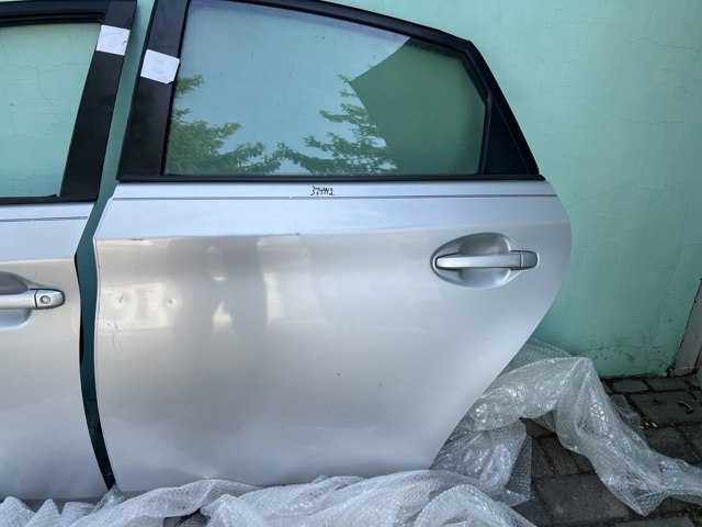 Двері задні, ліві 6700447070 TOYOTA