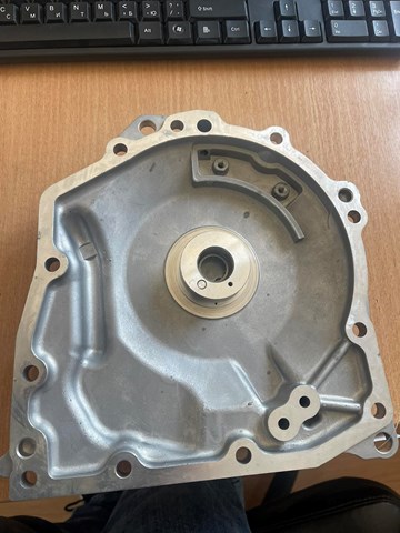 Кришка коробки передач 3510242020 TOYOTA