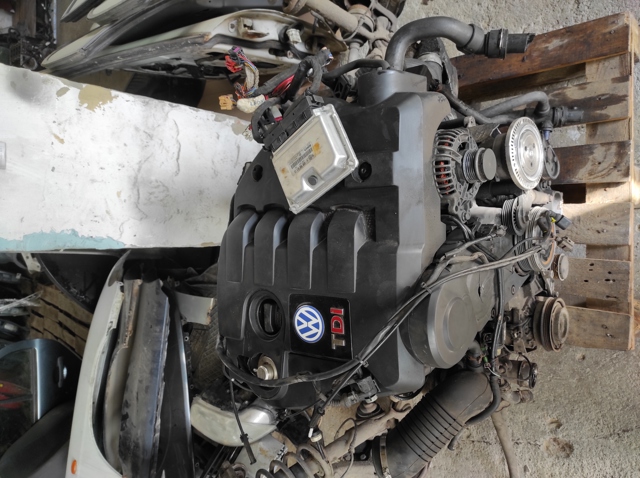 Двигун у зборі Skoda SuperB 1