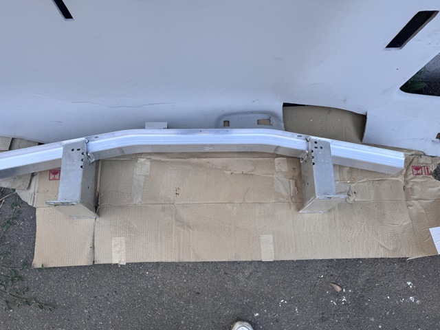 Шина бампера переднього KMV650070A MAZDA
