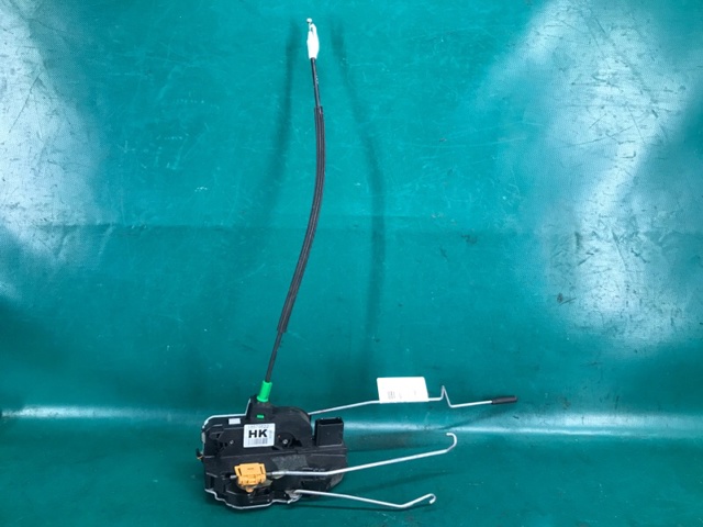 Замок дверей водія 13579522 GM