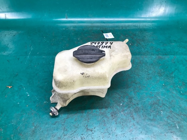 Кришка бачка Hyundai Santa Fe 3