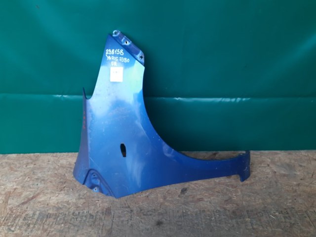 Переднє праве крило 5380152070 TOYOTA