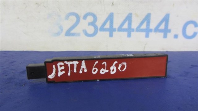Антенна volkswagen jetta usa 10-17 5K0 962 132 A