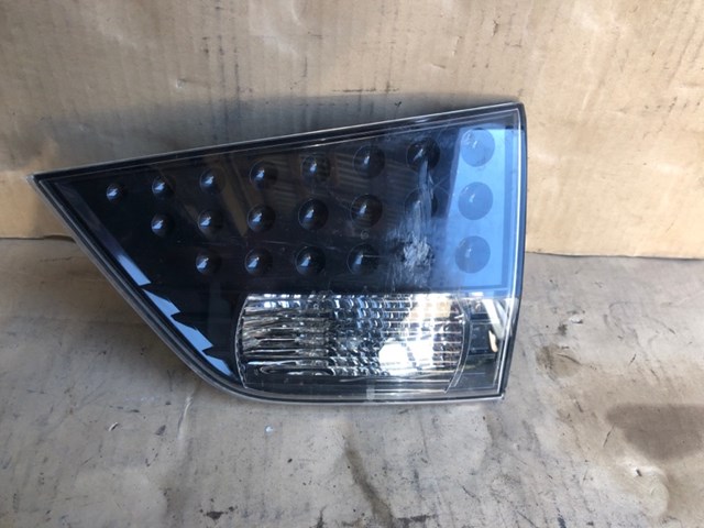 Фара задня права внутрішня 8331A064 MITSUBISHI