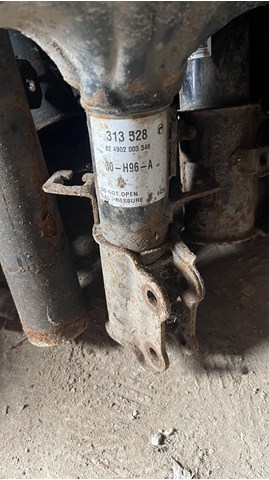 Стійка передня права 313528 SACHS