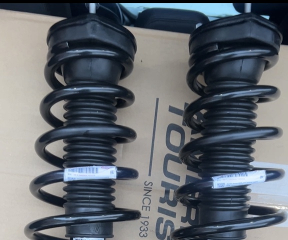 Пружини задні 482310T060 TOYOTA